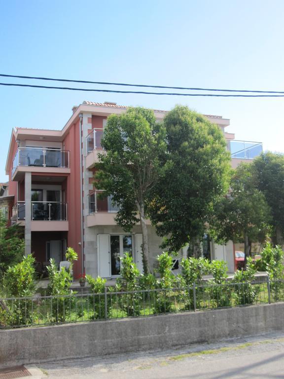Apartments Delfin ティヴァト エクステリア 写真