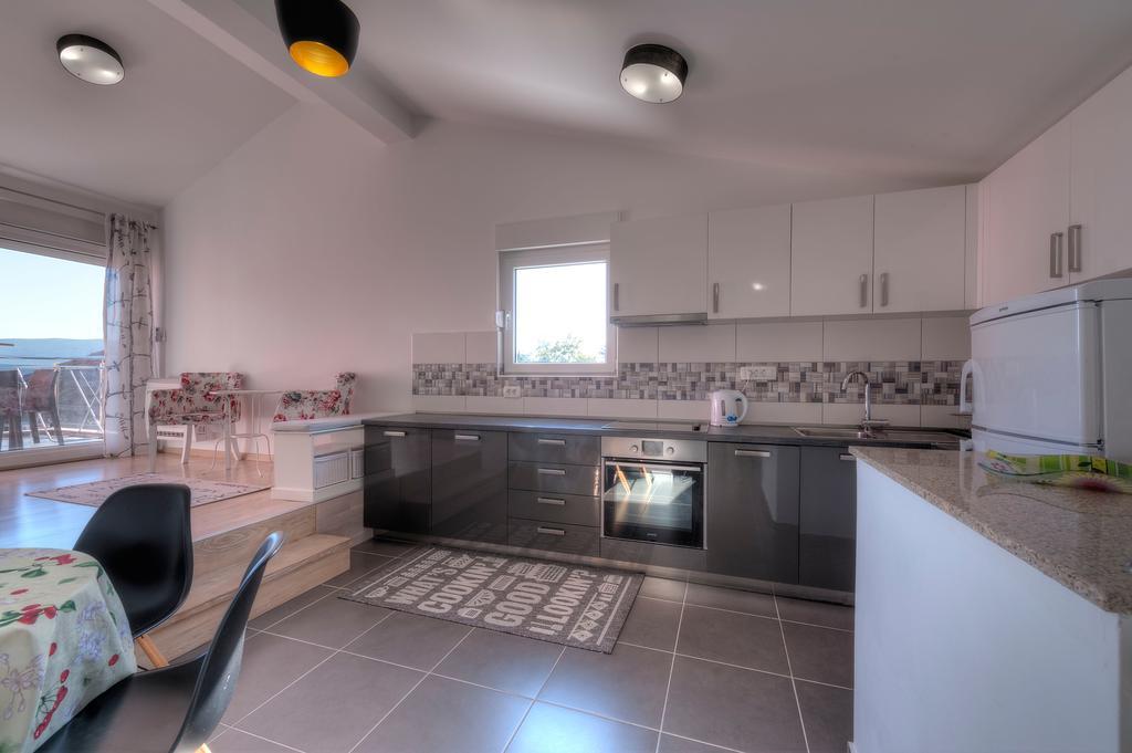 Apartments Delfin ティヴァト エクステリア 写真